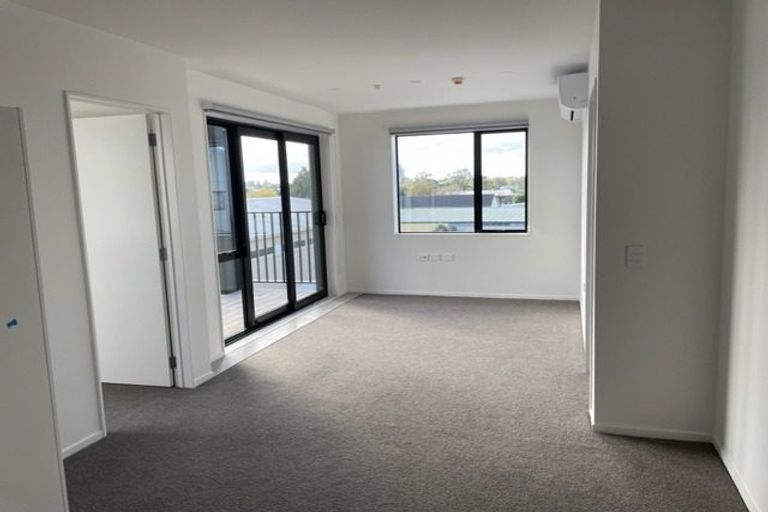 Photo of property in 202/28c Eileen Newey Place, Henderson, Auckland, 0612