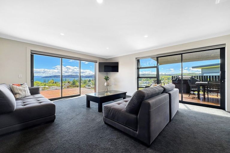 Photo of property in 5 Kittyhawk Drive, Kinloch, Taupo, 3377