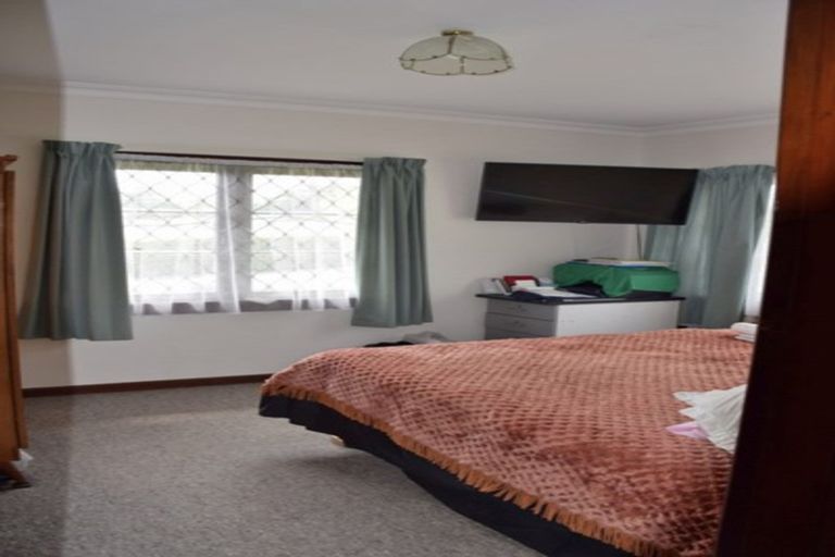 Photo of property in 51 Seabrook Avenue, New Lynn, Auckland, 0600