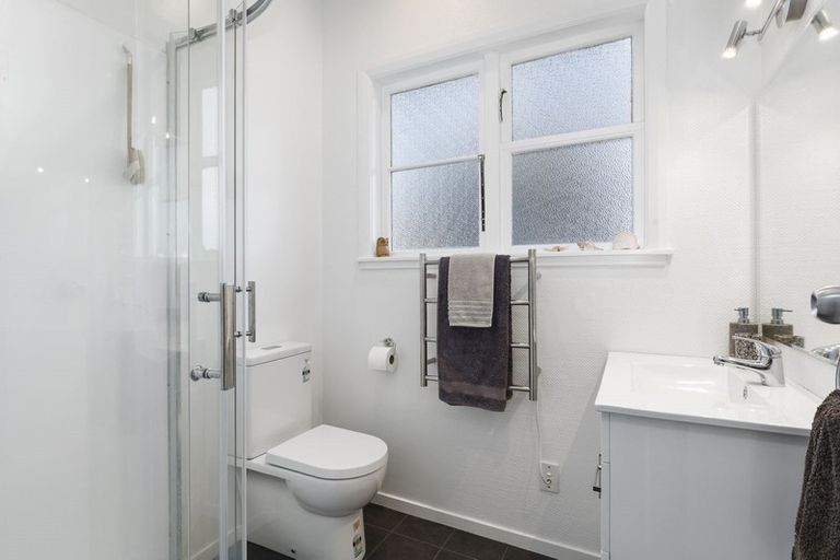 Photo of property in 2/78 Naenae Road, Naenae, Lower Hutt, 5011