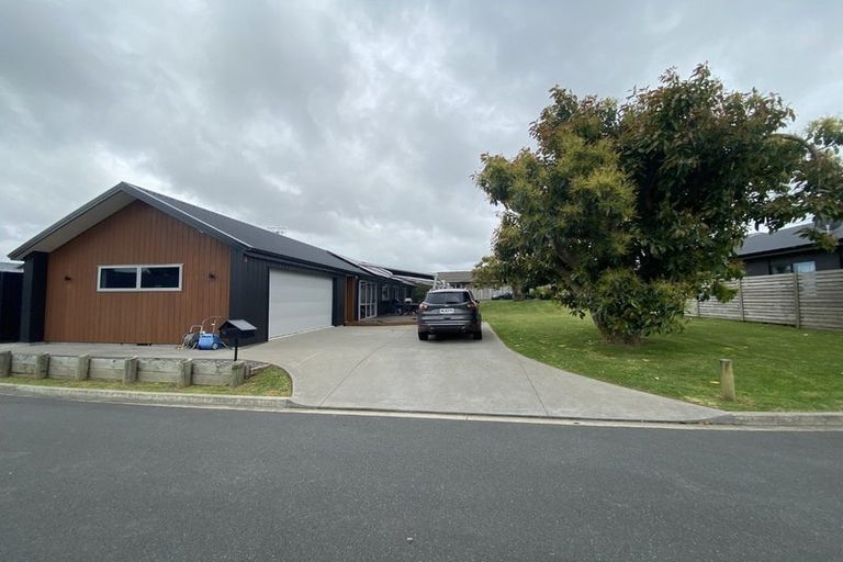 Photo of property in 14 Gabriela Close, Pyes Pa, Tauranga, 3112