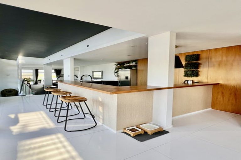 Photo of property in 16 Southworth Place, Grandview Heights, Hamilton, 3200