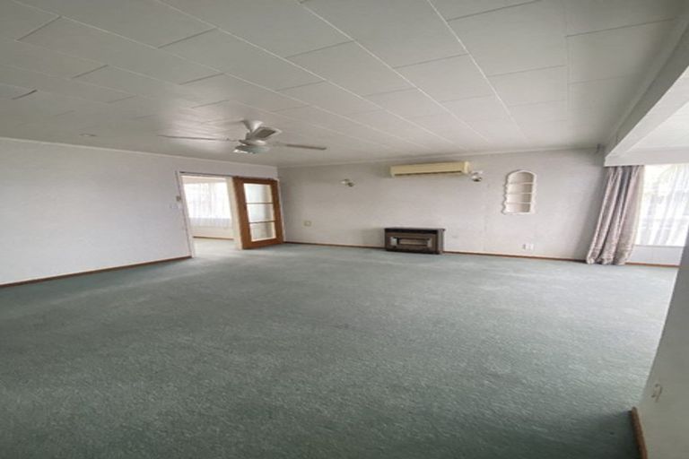 Photo of property in 5 Harlech Street, Levin, 5510