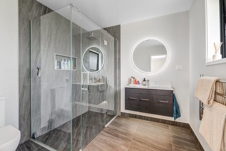 Photo of property in 22 Awatiro Drive, Kaukapakapa, 0871