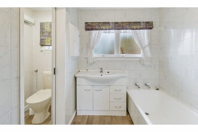 Photo of property in 11 Burgess Street, Pleasant Point, 7903