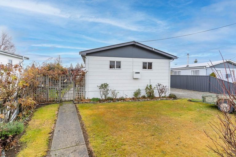 Photo of property in 12 Sefton Street, Twizel, 7901