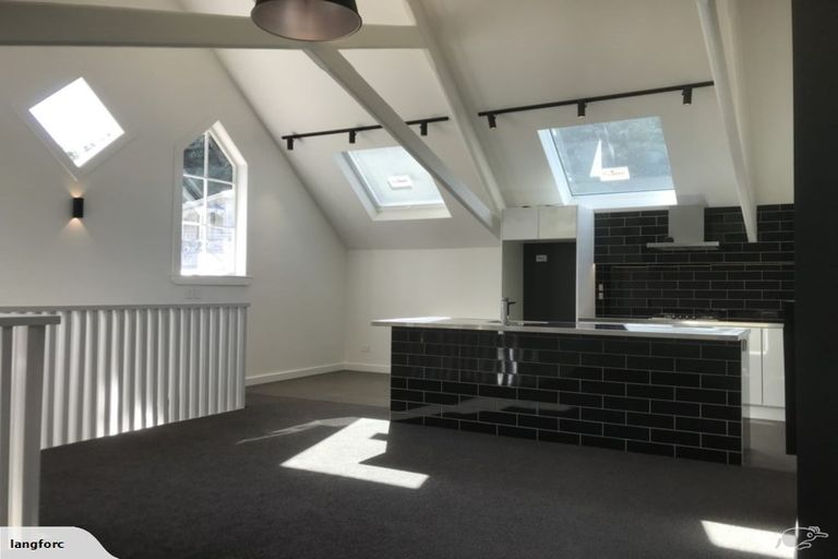 Photo of property in 225 Aro Street, Aro Valley, Wellington, 6021