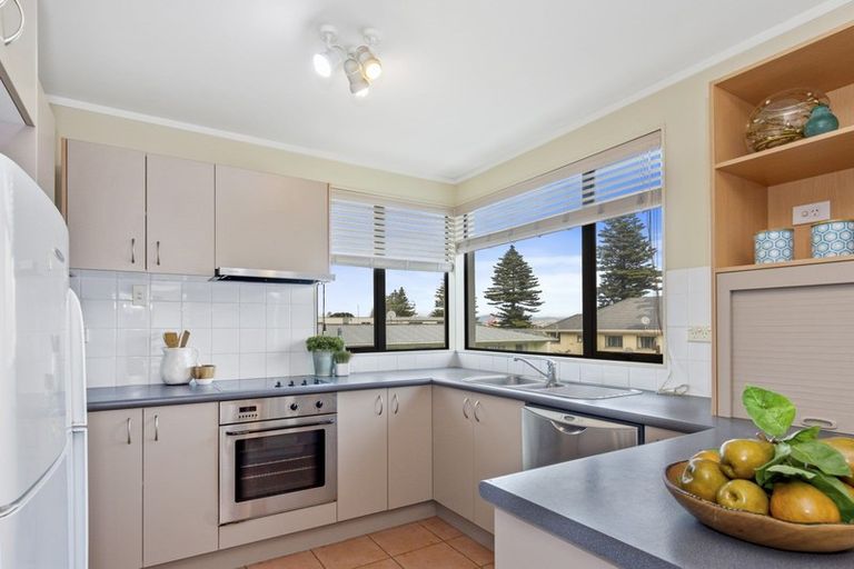 Photo of property in Capri Apartments, 21/5 The Mall, Mount Maunganui, 3116