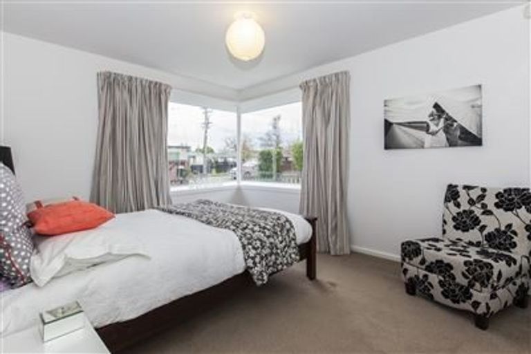 Photo of property in 188 Grimseys Road, Redwood, Christchurch, 8051