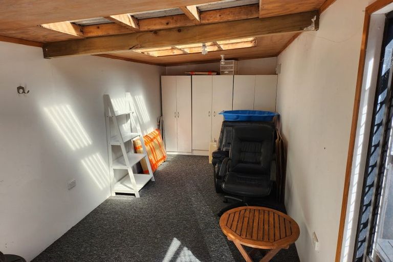 Photo of property in 42 Mcentee Road, Waitakere, Auckland, 0816