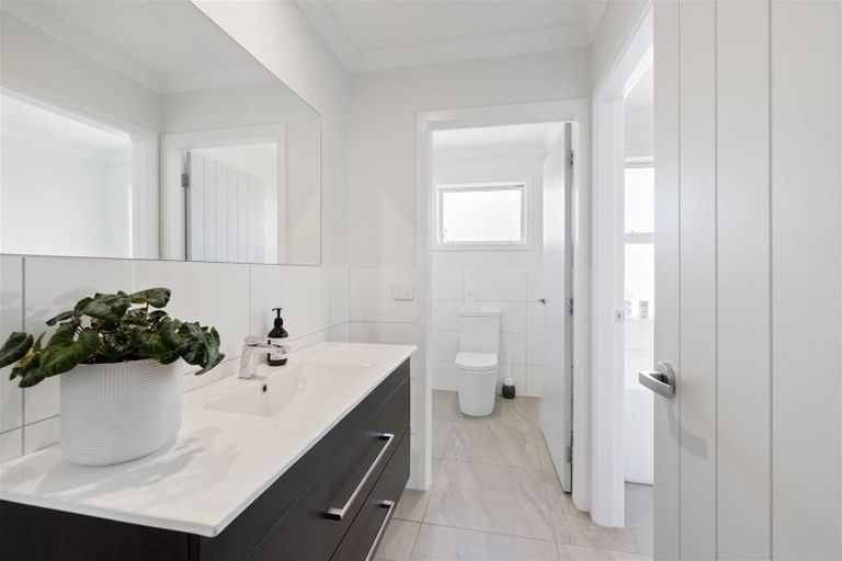 Photo of property in 40 Okarito Avenue, Levin, 5510