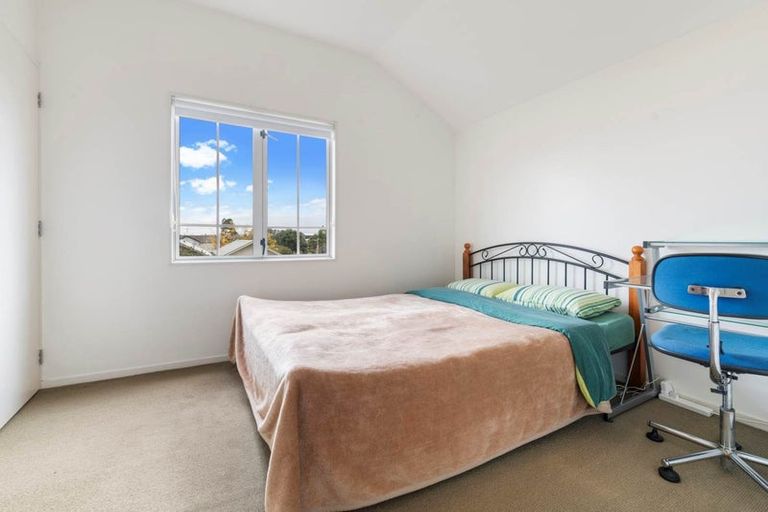 Photo of property in 25 Kirikiri Lane, East Tamaki, Auckland, 2013