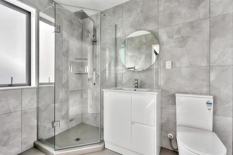 Photo of property in 24a Clayden Shuttleworth Street, Papakura, 2110