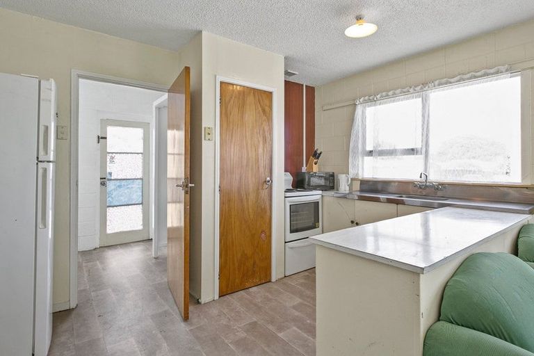 Photo of property in 1/124 Ngamotu Road, Spotswood, New Plymouth, 4310