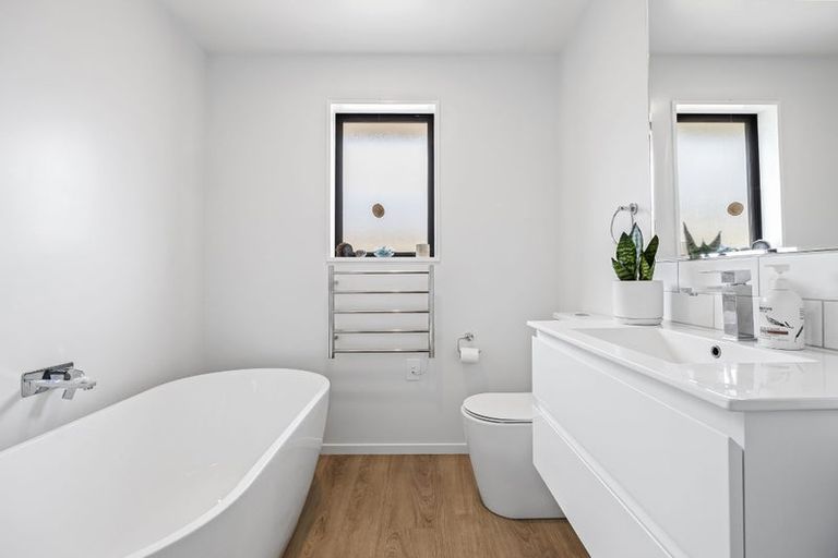 Photo of property in 12 Nathaniel Archer Street, Woodend, 7610