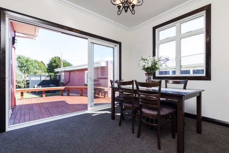 Photo of property in 286 Carrington Street, Vogeltown, New Plymouth, 4310