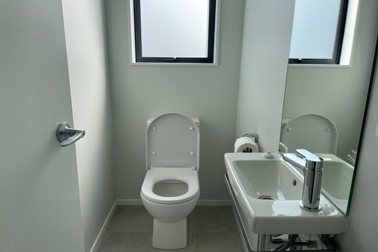 Photo of property in 49 O'meara Street, Swanson, Auckland, 0614