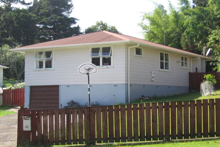 Photo of property in 23 Havelle Avenue, Titirangi, Auckland, 0604