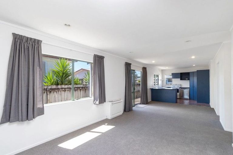 Photo of property in 1 Mary Keane Lane, Parakai, 0830