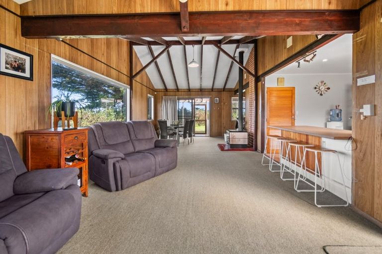 Photo of property in 35-37 Tokomaru Road, Tokomaru, Palmerston North, 4474