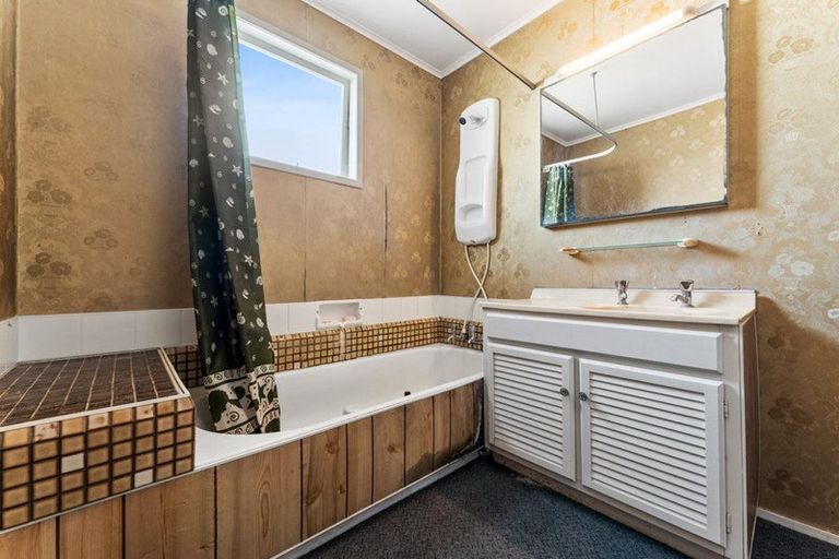 Photo of property in 1/22 Captain Scott Road, Glen Eden, Auckland, 0602