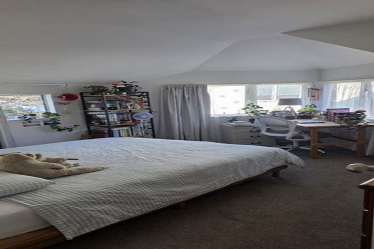 Photo of property in 38b Hinau Street, Woburn, Lower Hutt, 5011