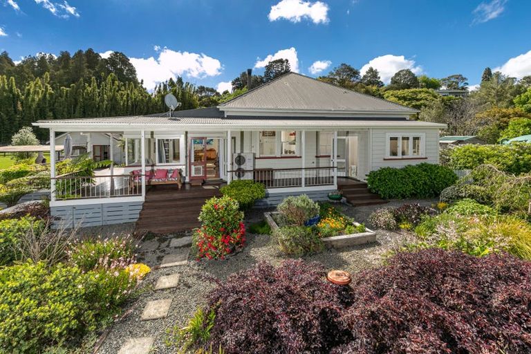 Photo of property in 278a Forest Hill Road, Waiatarua, Auckland, 0612