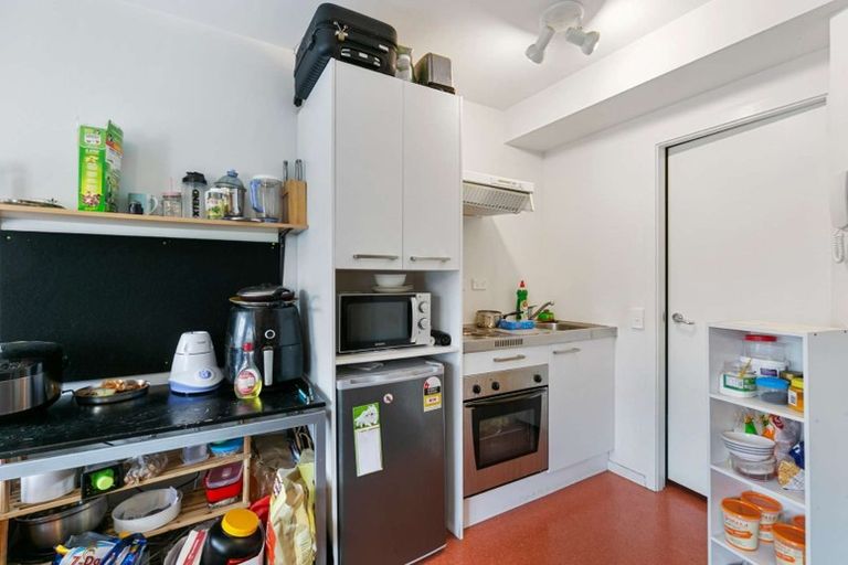 Photo of property in Orange Apartments/victoria Centr, 702/169 The Terrace, Wellington Central, Wellington, 6011