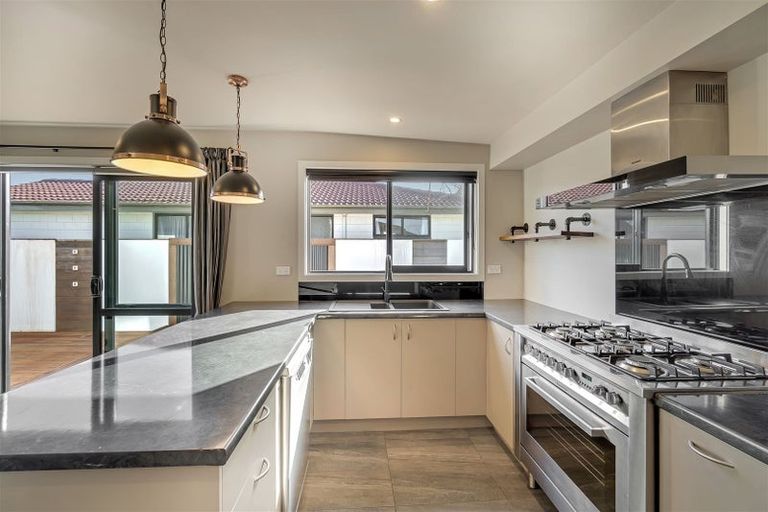 Photo of property in 16 Trevor Street, Hornby, Christchurch, 8042