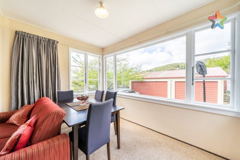 Photo of property in 93 Seddon Street, Naenae, Lower Hutt, 5011