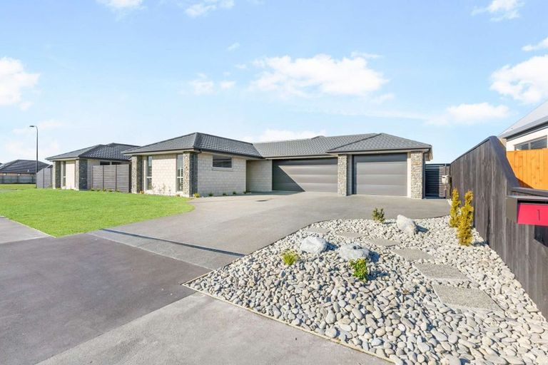 Photo of property in 1 Lanner Drive, Rolleston, 7615