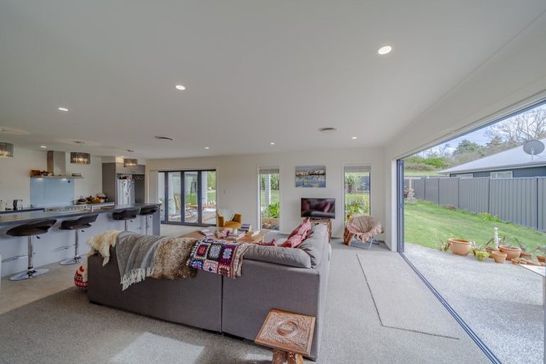 Photo of property in 1 Arabella Way, Waipukurau, 4200