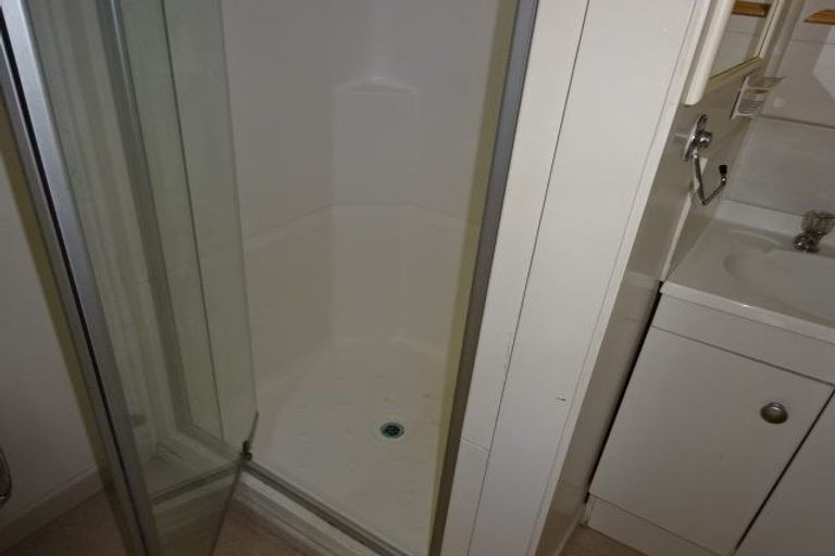 Photo of property in 29 Hardens Lane, Paremoremo, Auckland, 0632