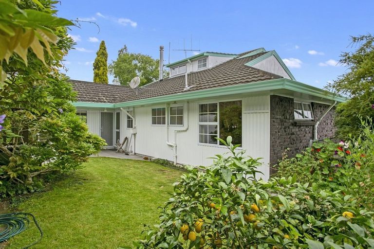 Photo of property in 14 Hall Street, Cambridge, 3434