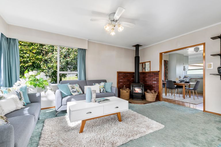 Photo of property in 18 Carina Crescent, Torbay, Auckland, 0630