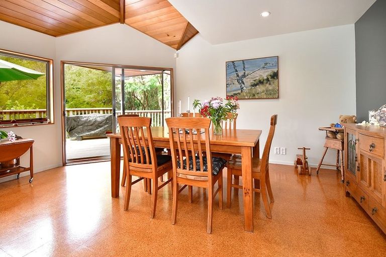 Photo of property in 70 Scott Road, Stanmore Bay, Whangaparaoa, 0932