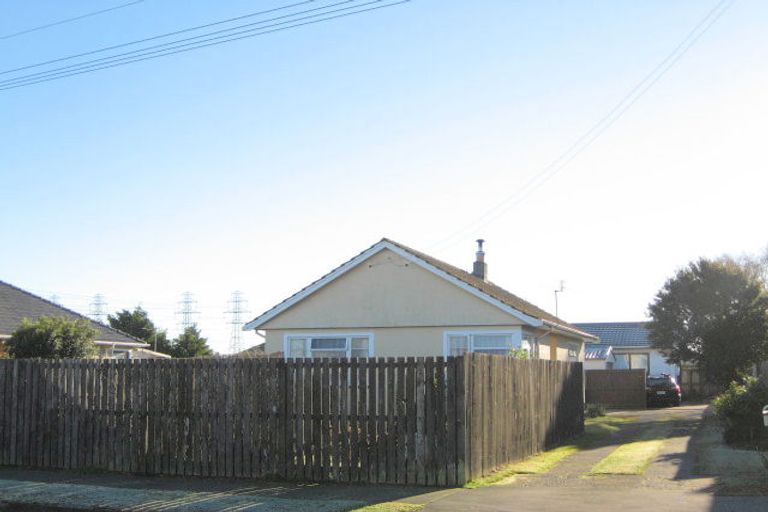 Photo of property in 18a Roberts Road, Hei Hei, Christchurch, 8042