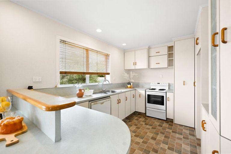 Photo of property in 16 Resthill Crescent, Glenview, Hamilton, 3206