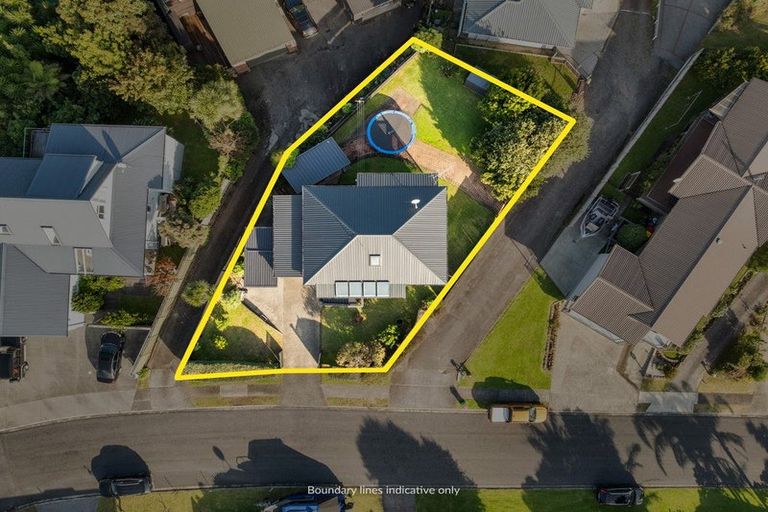 Photo of property in 127 Bruce Wallace Place, Whangamata, 3620