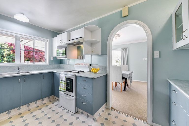 Photo of property in 11 Sandalwood Drive, Dinsdale, Hamilton, 3204