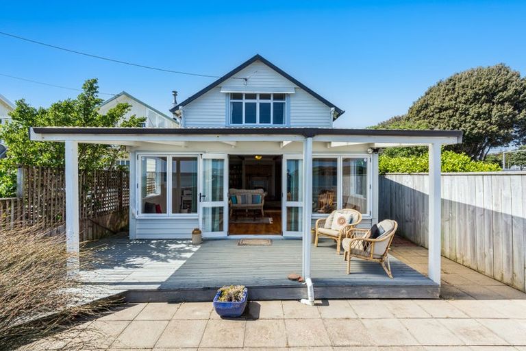 Photo of property in 32 Steyne Avenue, Plimmerton, Porirua, 5026
