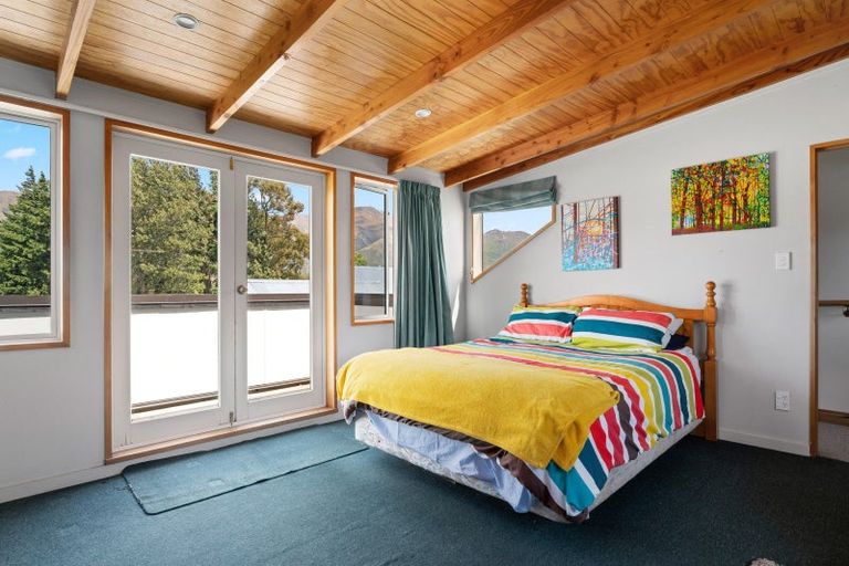 Photo of property in 1 Totara Terrace, Wanaka, 9305