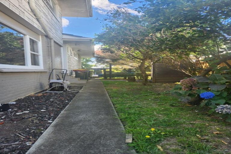 Photo of property in 85 Hutchinsons Road, Bucklands Beach, Auckland, 2014