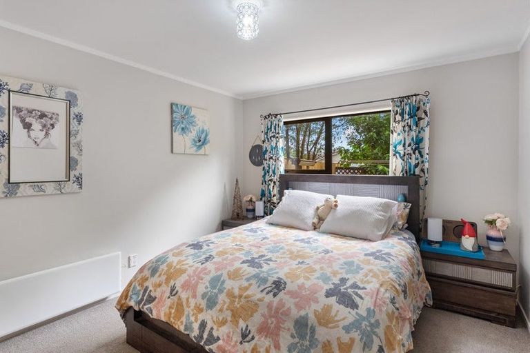 Photo of property in 24 Saint James Court, Paraparaumu, 5032