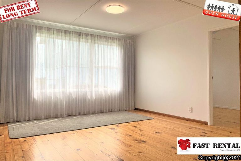 Photo of property in 83 Red Beach Road, Red Beach, 0932