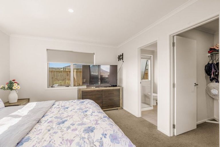 Photo of property in 143 Te Okuroa Drive, Papamoa, 3118