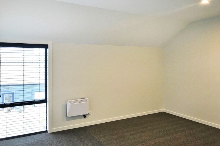 Photo of property in 8 Falconer Rise, Jacks Point, Queenstown, 9371