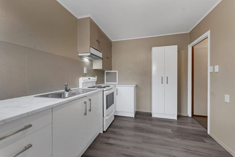 Photo of property in 2/19 Motatau Road, Papatoetoe, Auckland, 2025