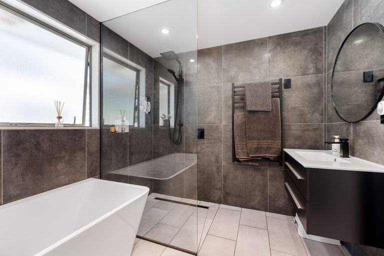 Photo of property in 1822 State Highway 12, Paparoa, 0571