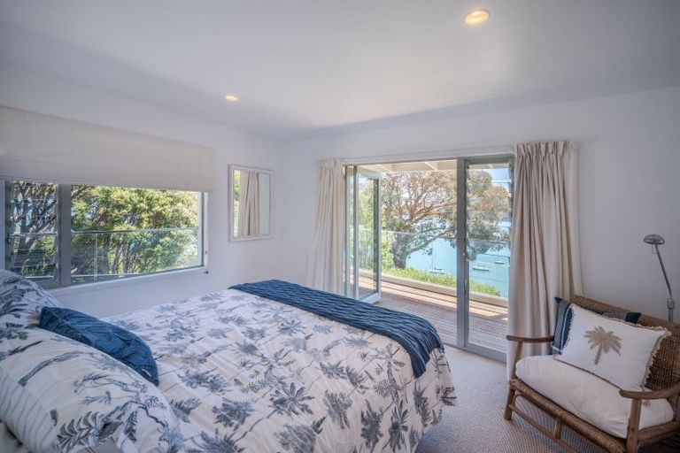 Photo of property in 18 Hempleman Drive, Akaroa, 7520